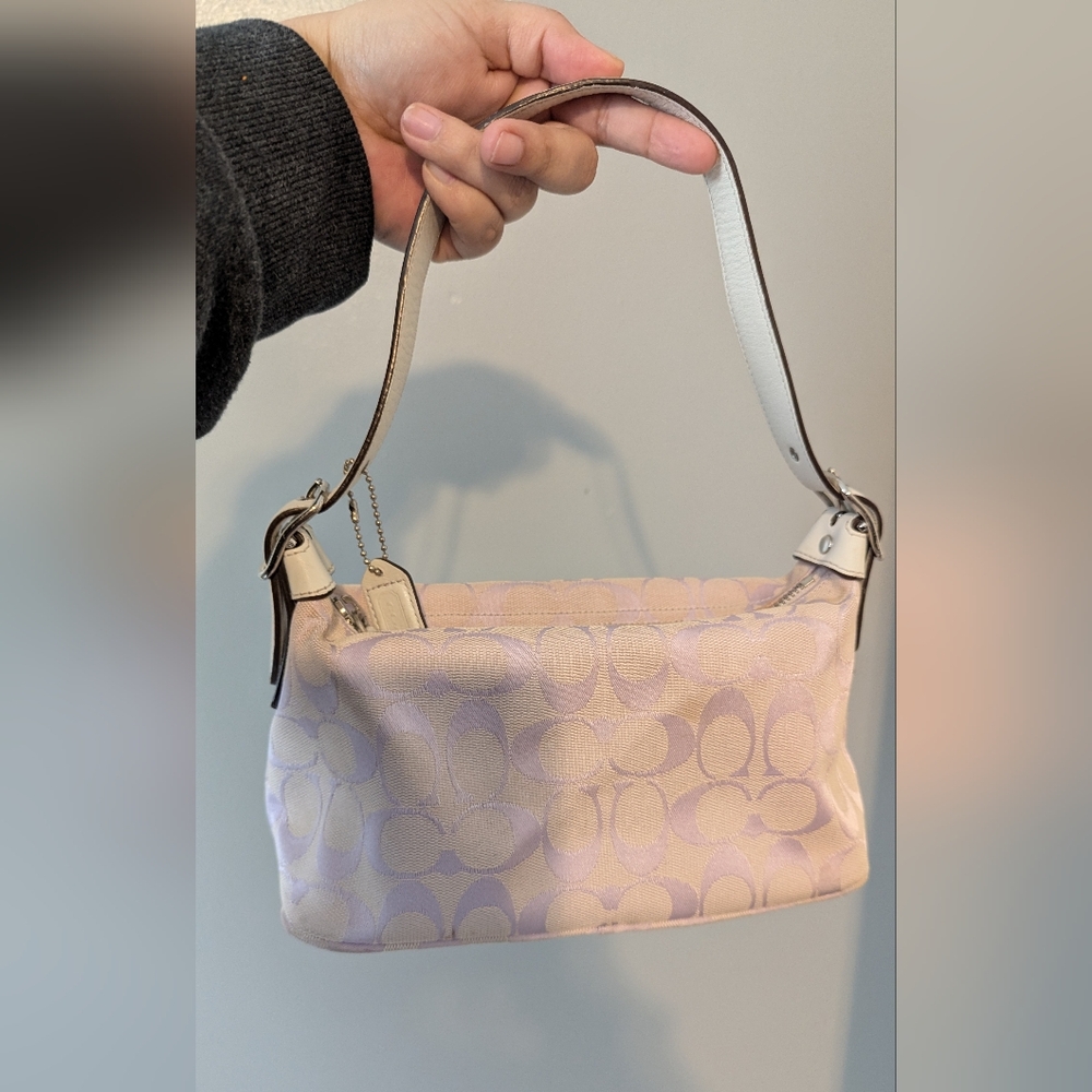 Beautiful lilac coach logo small shoulder bag. Vintage. - Picture 6 of 17